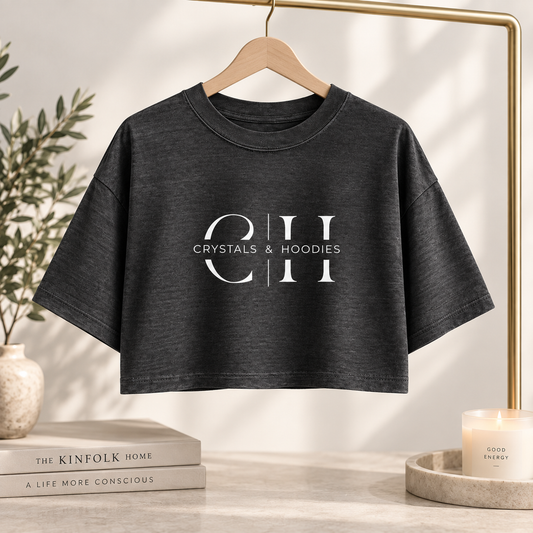 Logo Women’s garment dye cropped tee